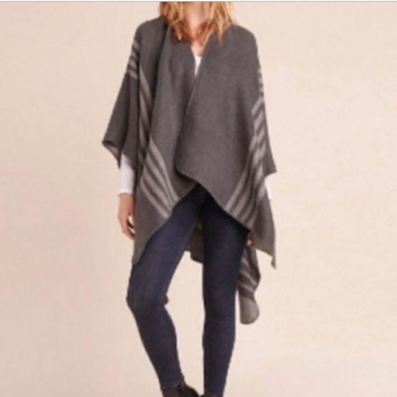 BB Dakota Poncho - Picture 3 of 8